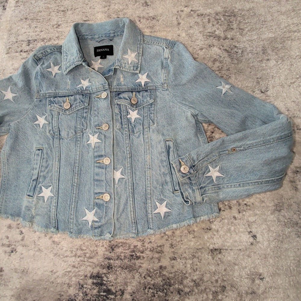 Zenana M Cropped Star Embroidered Denim Jacket Light Wash Raw Hem Western Y2K - Picture 12 of 14
